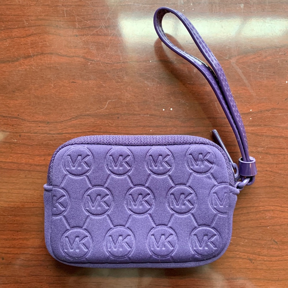 Michael Kors Small Colin Purse/Wristlet - Picture 2 of 3